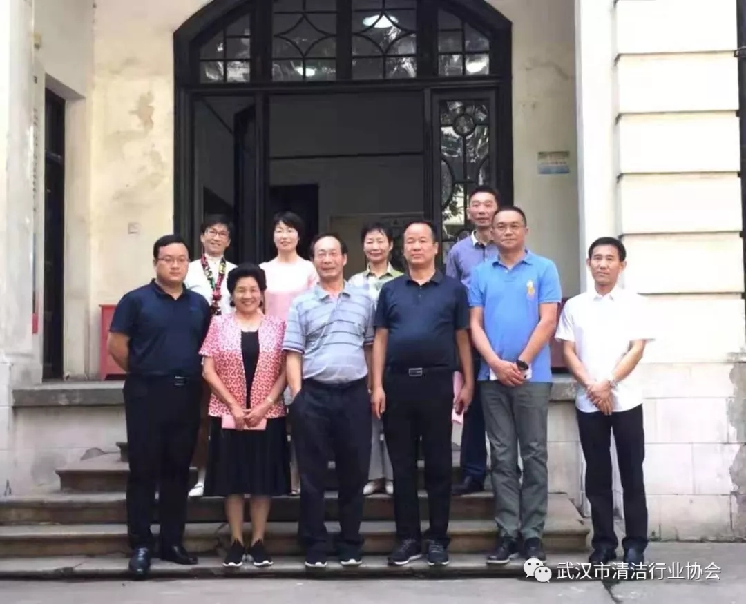 【协会动态】武清协会长张宁陪同全国总工会副部长王晓华一行参观中华全国总工会旧址